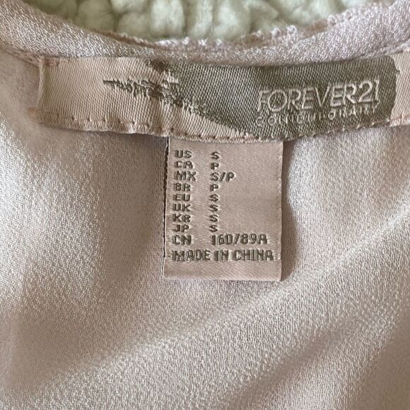 Forever 21 cold shoulder blouse - Picture 6 of 6